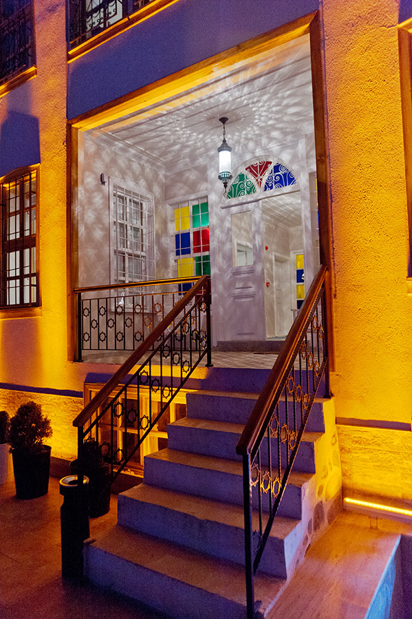 Hich Hotel